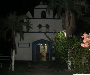 Chapel - Capurganá at night.  Source: Panoramio.com  By: Duvvan